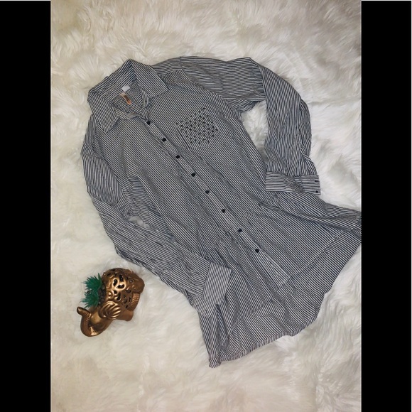 NWOT Peplum tunic striped button down long sleeve - Picture 3 of 8